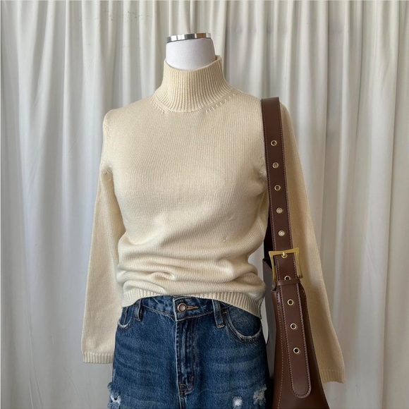 Vintage Cream Ann Taylor Italian Merino Wool Mock Neck sweater size XS - Picture 6 of 8